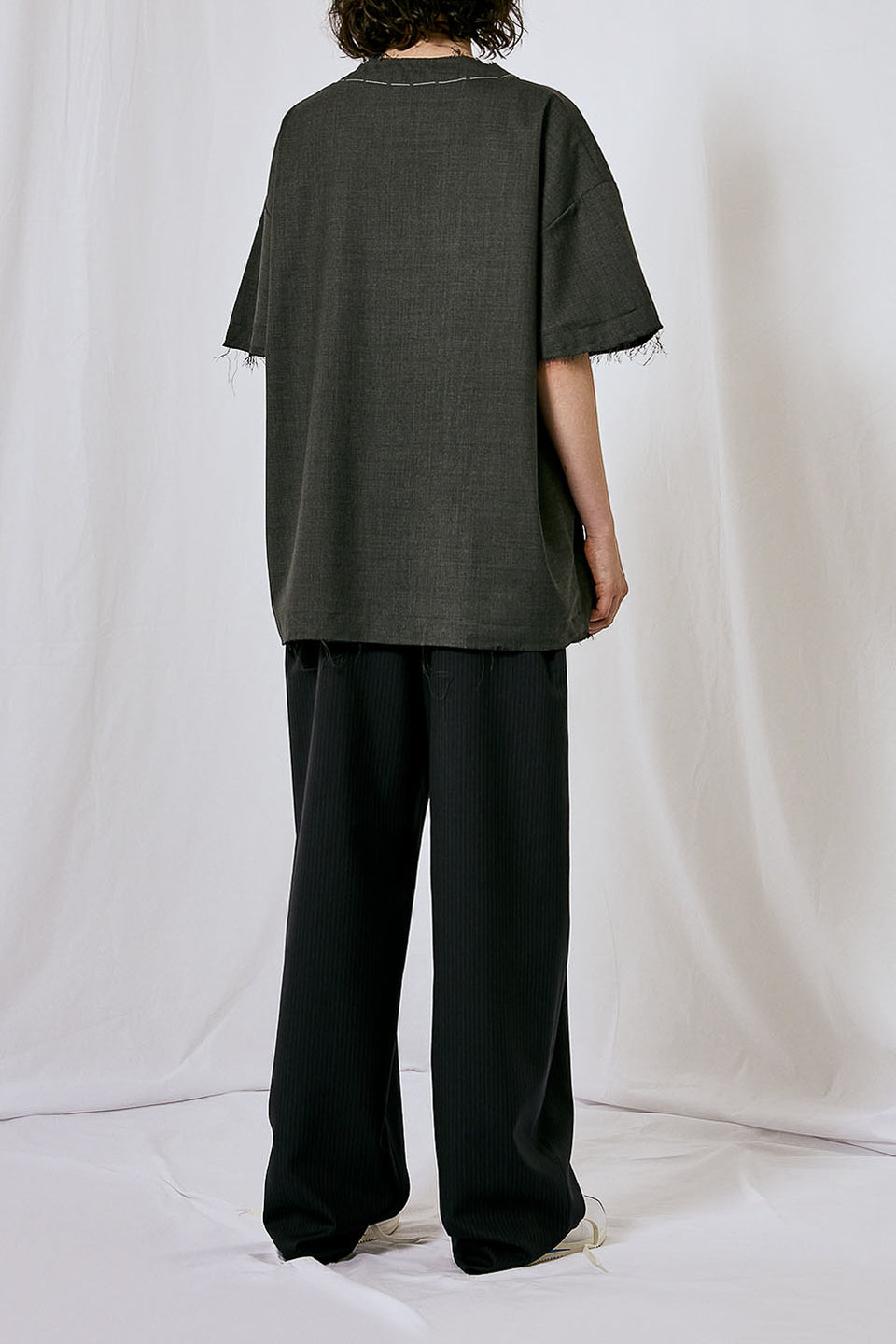 TAILORED T-SHIRT