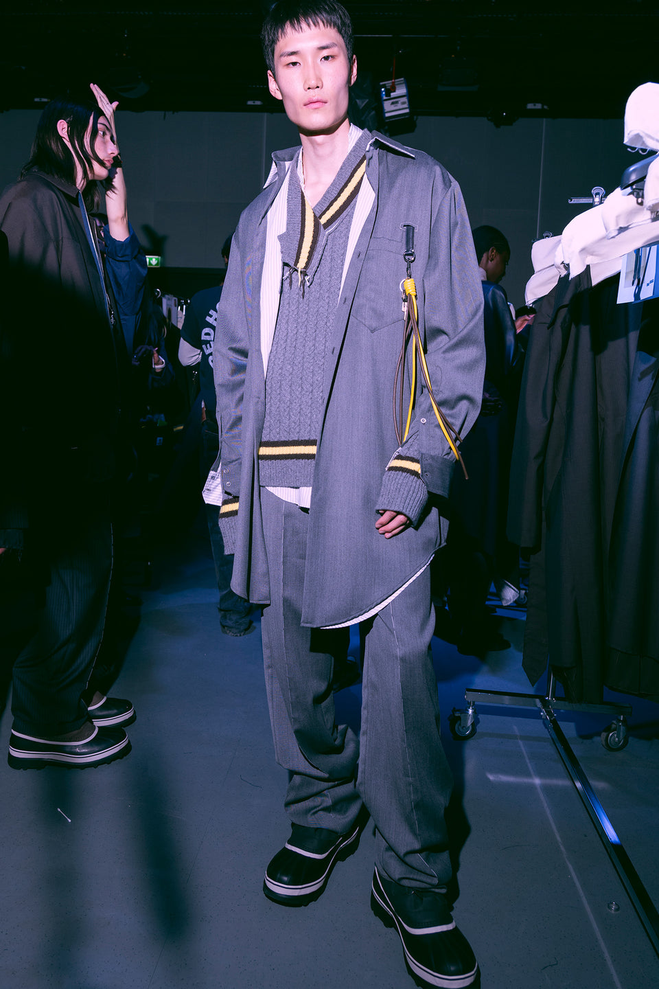 KNOTTED KEYCHAIN YELLOW AND BROWN